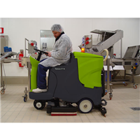 CT110BT70 IPC Eagle Power, 28" Ride On Automatic Scrubber, Battery Powered.